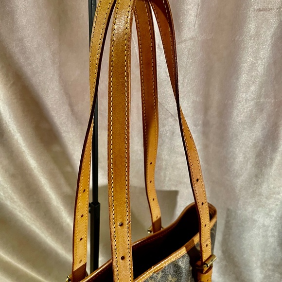 *FLASH SALE* Louis Vuitton Bucket GM Monogram Large Tote Bag - Picture 6 of 16